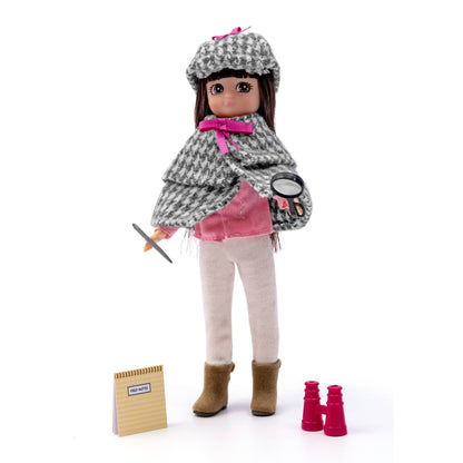Mystery Solver – Lottie Doll Outfit & Accessories
